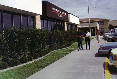Students walk to class at the University of Houston-Victoria in the late 1980s